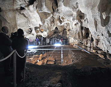 Grotta G. Corbeddu, trincea di scavo